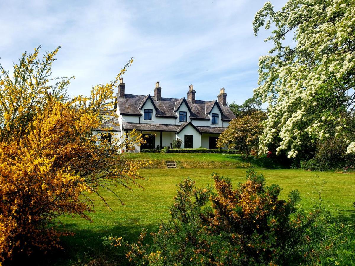 Bryansford Cottage Stables ภายนอก รูปภาพ